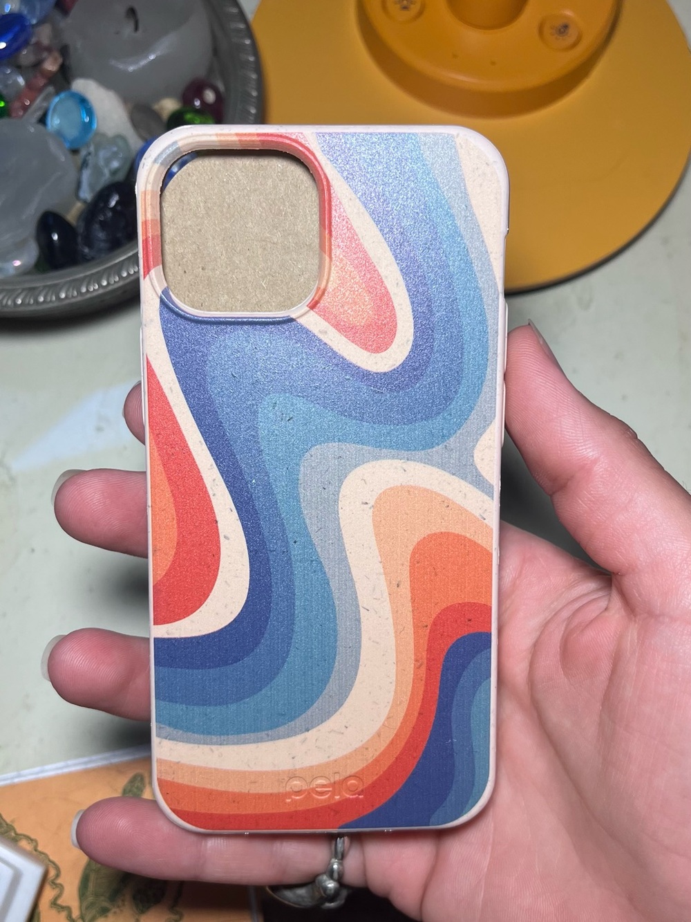 iPhone 13 mini - Retro Wave Multicolor pela Phone Case - (Blue, Red & Cream)